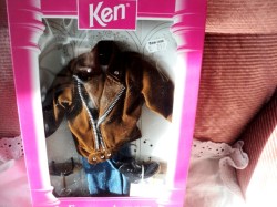 KEN FASHION AVE BROWN MAIN_02